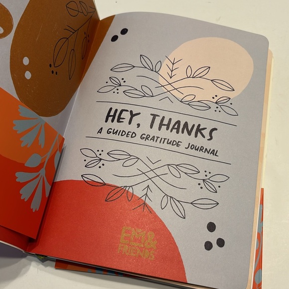 Em & Friends "Thanks" Guided Journal - Picture 5 of 14